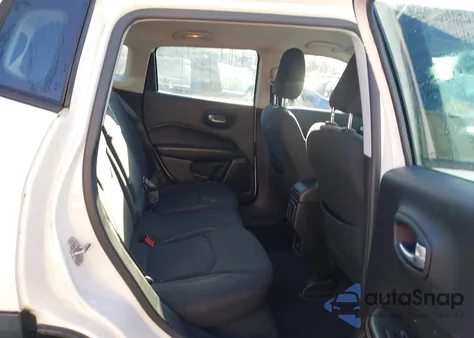 2018 Jeep Compass Sport 4X4 from USA, damaged, VIN 3C4NJDABXJT401893